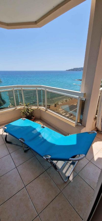 Appartement Bord De Mer Avec Garage マントン エクステリア 写真