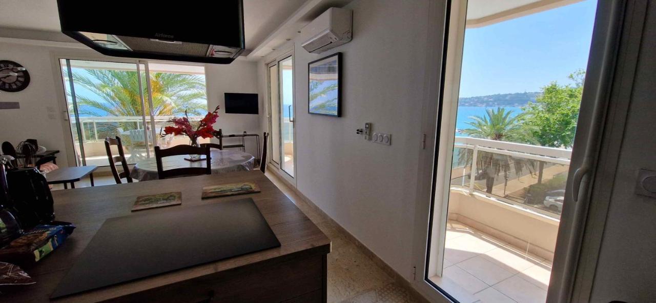 Appartement Bord De Mer Avec Garage マントン エクステリア 写真